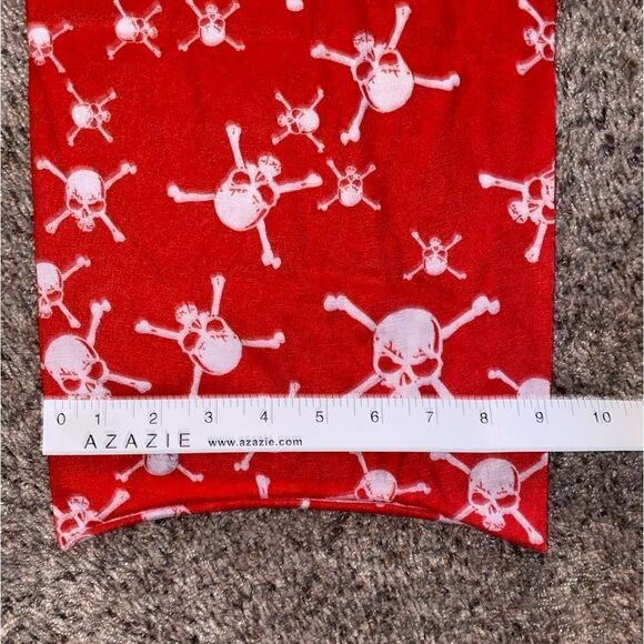 LIVING ONE LOVE Skull & Crossbones Red & White Neck Gaiter Scarf Bandana - Picture 4 of 6